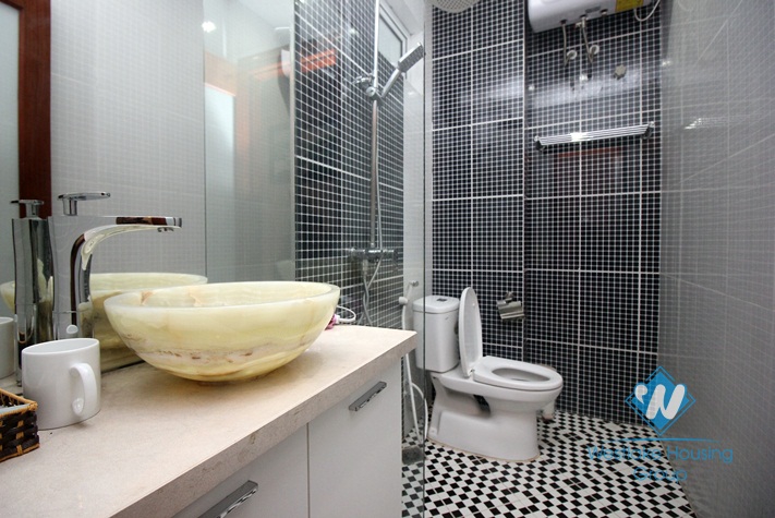 A balcony apartment for rent in Tay ho, Ha noi